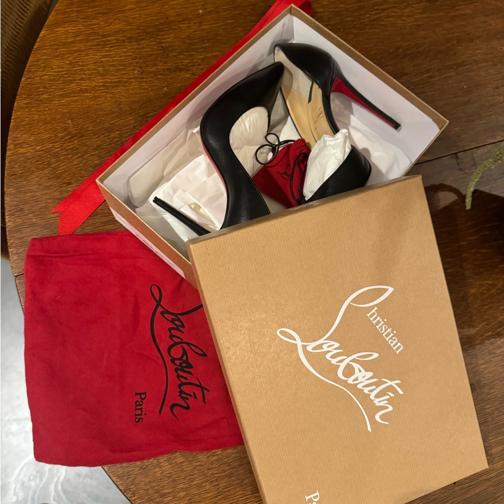 Louboutin Iriza 100 Nappa shiny black stiletto